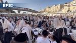Cientos de judíos ortodoxos participan en la bendición sacerdotal en el Muro de las Lamentaciones