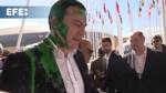 Climate activists throw green paint at Portuguese right-wing leader