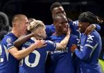 Chelsea beat Spurs to keep European chance alive
